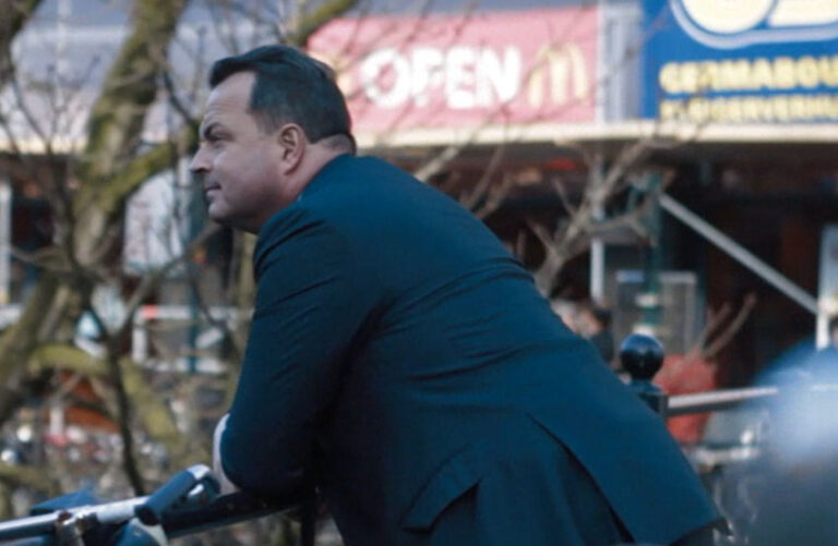 ‘Slimme online retailers stimuleren hun klanten om naar hun fysieke winkel te komen’