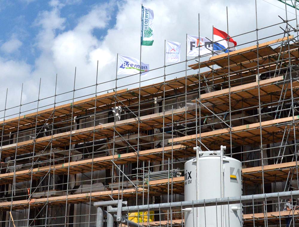 Hoogste punt 1e fase nieuwbouw wijkwinkelcentrum Koedijkslanden te Meppel