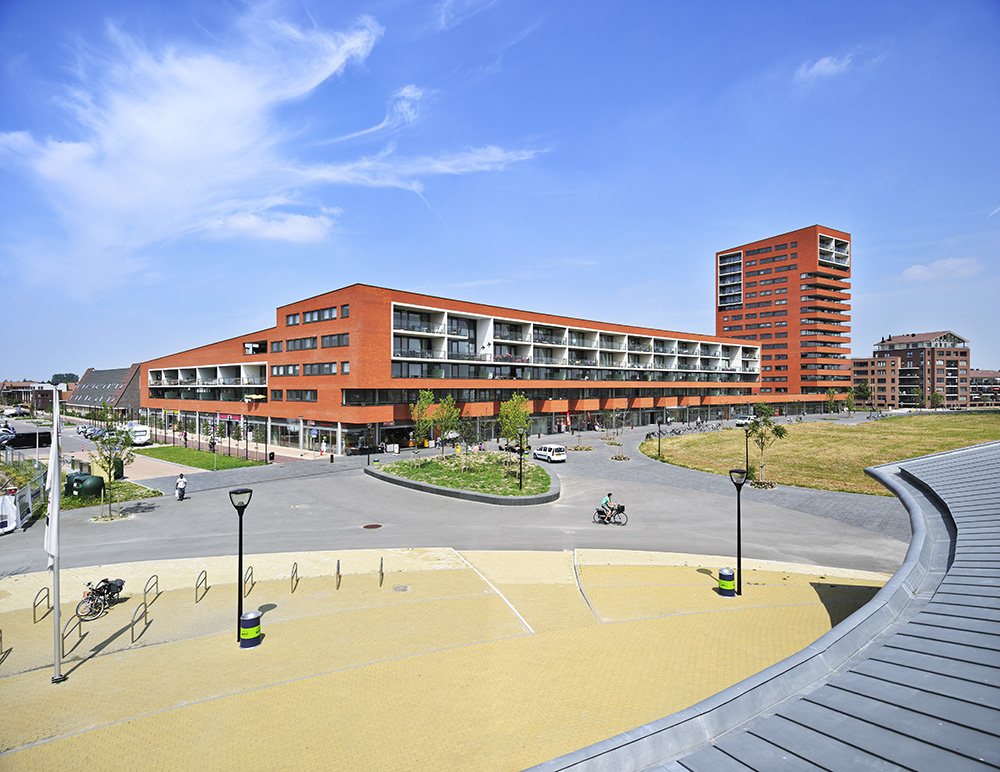 a.s.r. vastgoed ontwikkeling verkoopt Winkelcentrum HoogAmbacht te Hendrik-Ido-Ambacht