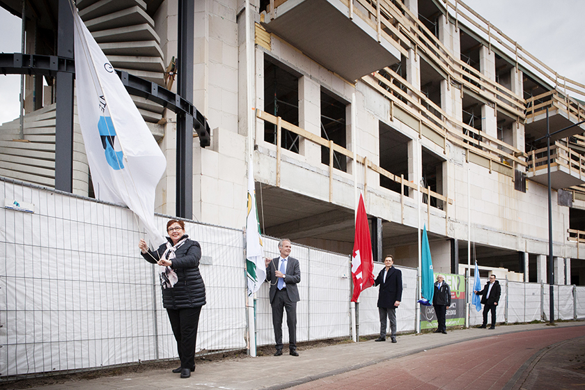Start hoogste punt winkelcomplex in Brouwerspoort te Veenendaal bereikt