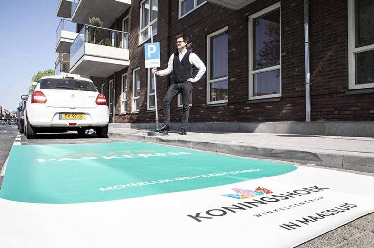 Koningshoek in Maassluis: ludieke actie rondom goed voor elkaar zijn