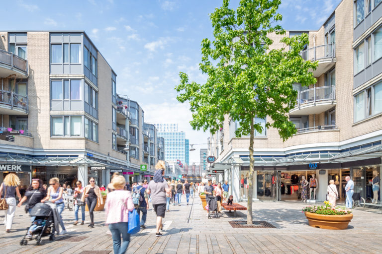 KROONENBERG GROEP KOOPT DEEL VAN WINKELPORTEFEUILLE ALMERE VAN KLÉPIERRE
