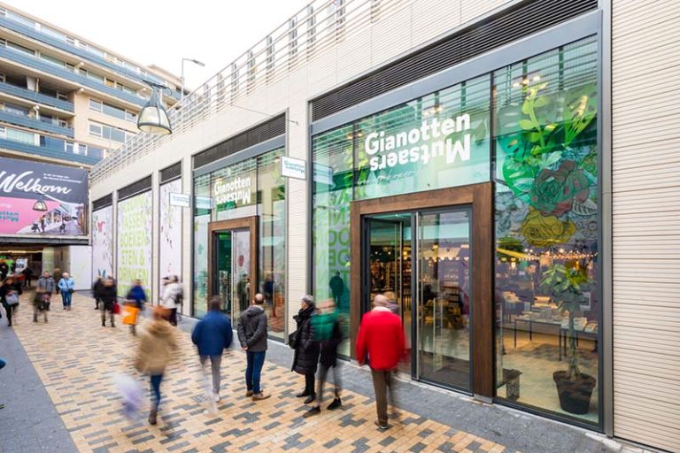 WERELDHAVE VIERT VERNIEUWING VAN EMMAPASSAGE TILBURG MET OPENING VAN EERSTE WINKEL ‘GIANOTTEN MUTSAERS’