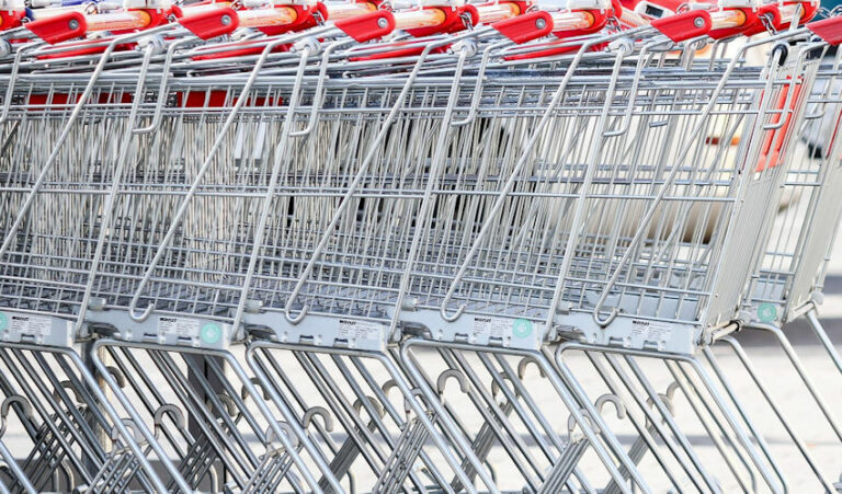 ‘Retailers hebben fysieke winkels hard nodig om impact retourzendingen te verkleinen’