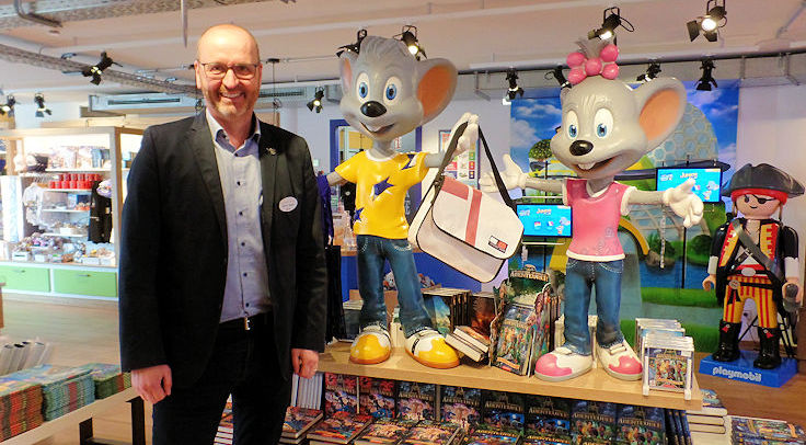 Europa-Park met 80 winkels; en bezoekers zonder koopintentie