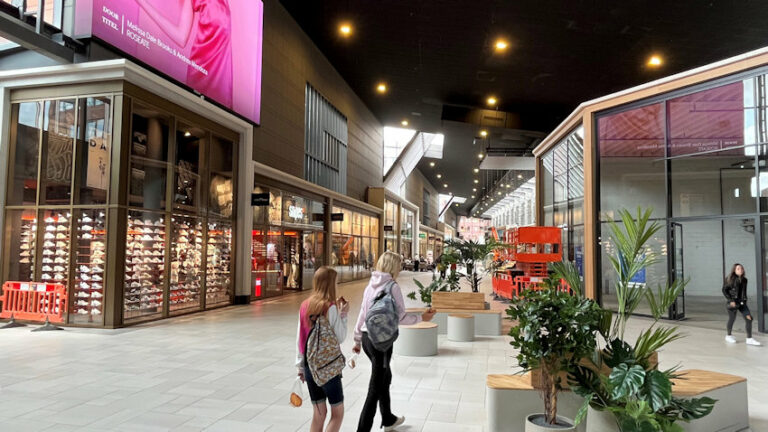 Wereldhave strikt twee schoenformules voor winkelcentrum Vier Meren in Hoofddorp