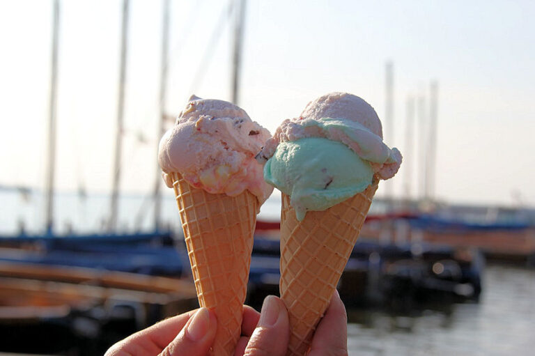 Warmere temperaturen en verlangen naar gemak drijven consumentenbestedingen in Q3