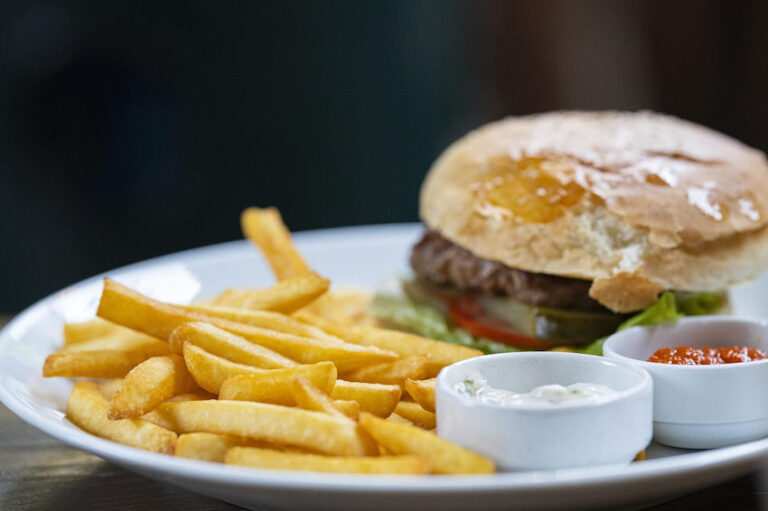€1,9 miljard besteed bij fastfoodketens