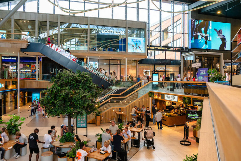 Herschaald Decathlon-concept landt in Winkelcentrum De Vier Meren